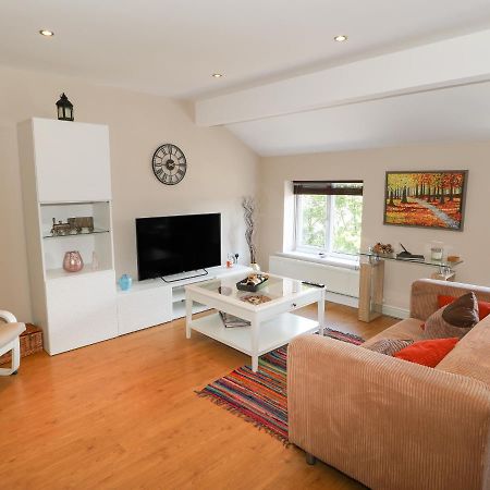 The Loft At The Lake Littleborough  Kültér fotó